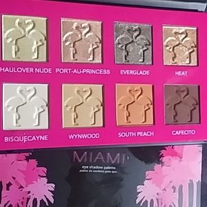 Shaina B. MIAMI eye shadow palette Nudes